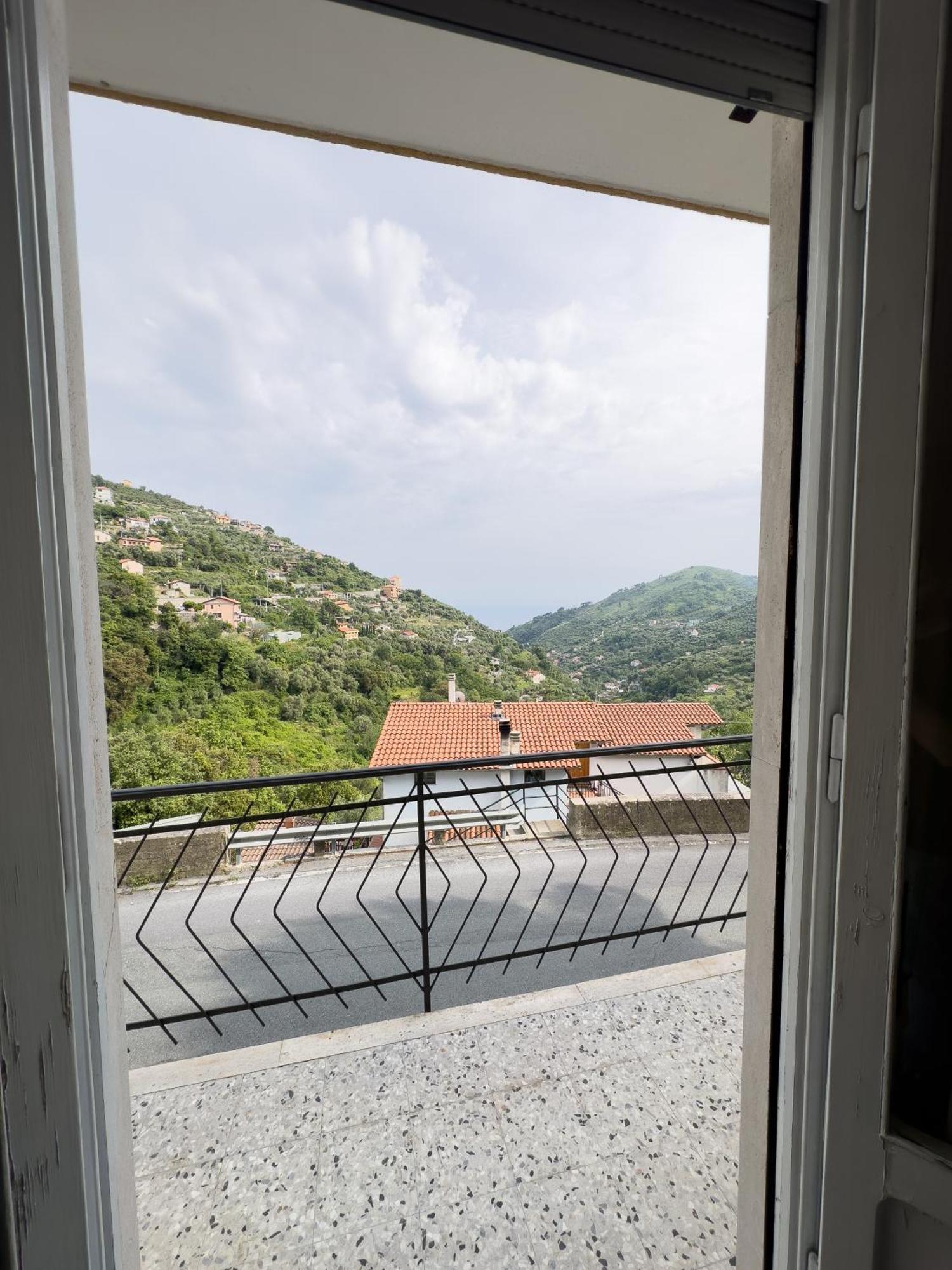 Sanremo Mare E Relax - Affittasi "Casa Illiade" Con Parcheggio Libero, Terrazza E Wi-Fi Appartement Buitenkant foto