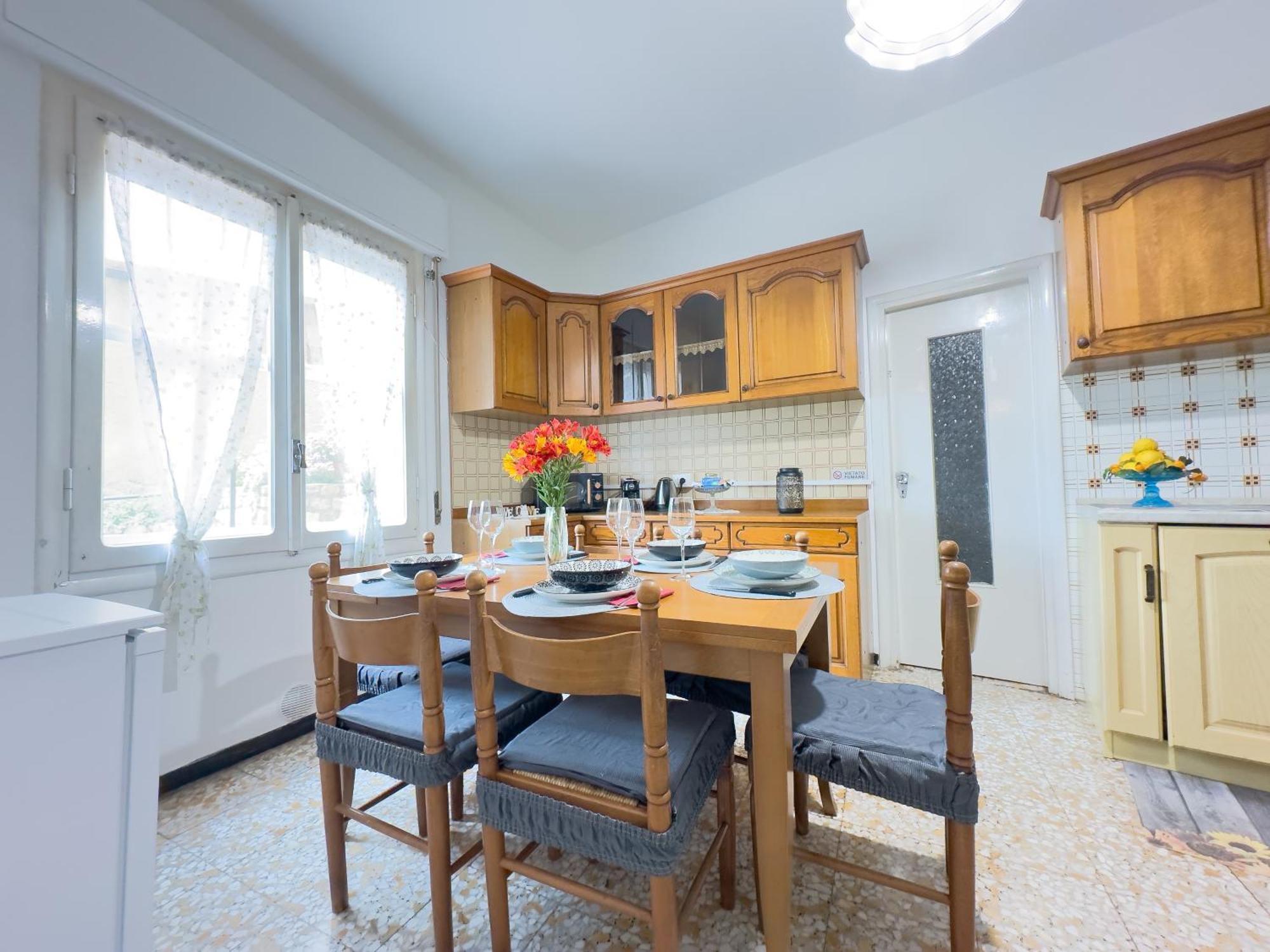Sanremo Mare E Relax - Affittasi "Casa Illiade" Con Parcheggio Libero, Terrazza E Wi-Fi Appartement Buitenkant foto