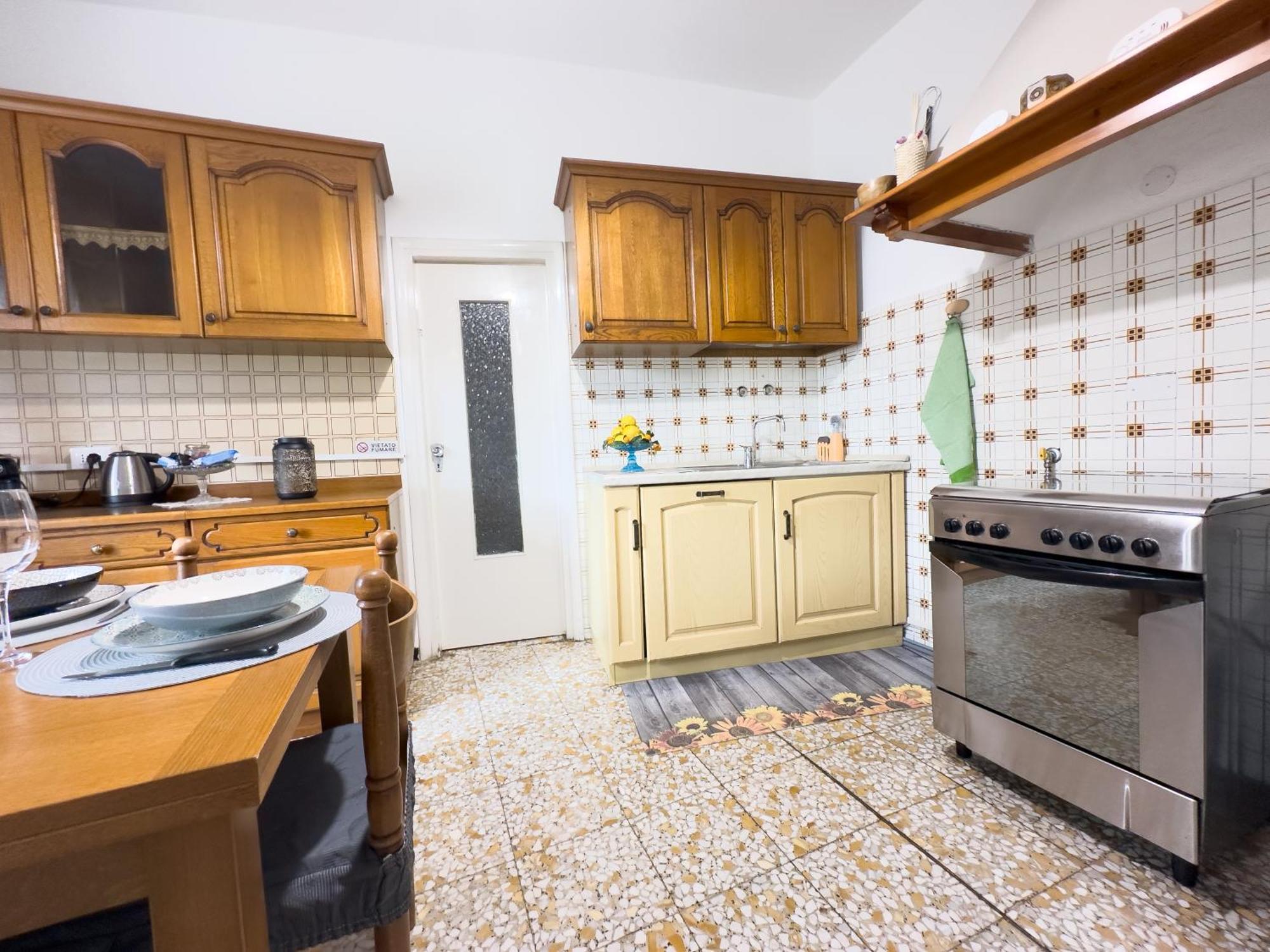 Sanremo Mare E Relax - Affittasi "Casa Illiade" Con Parcheggio Libero, Terrazza E Wi-Fi Appartement Buitenkant foto